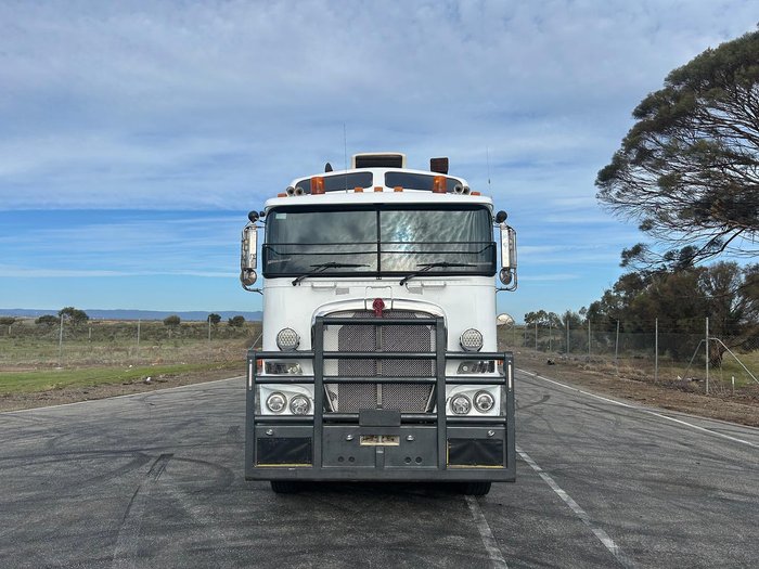 2017 Kenworth K200 Series K200 White