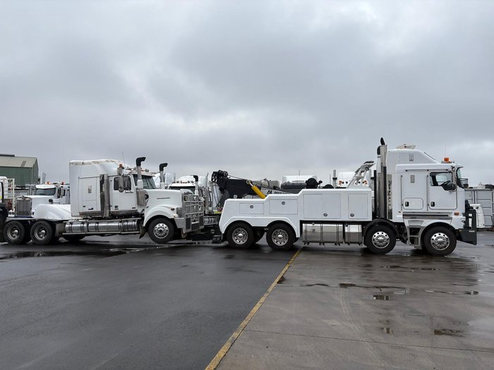 2017 Kenworth K200 Series K200 White