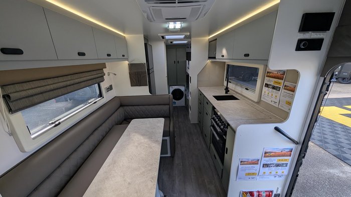 2025 JB Caravans 22'6 Sting Bunk Family
