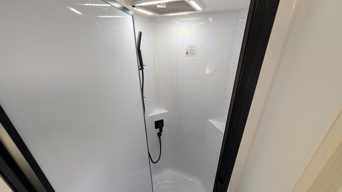 2025 JB Caravans 22'6 Sting Bunk Family