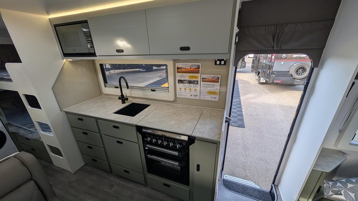 2025 JB Caravans 22'6 Sting Bunk Family
