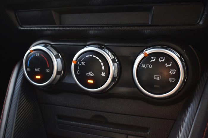 2014 Mazda 2 Genki