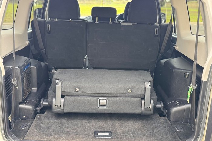 2011 Mitsubishi Pajero Platinum