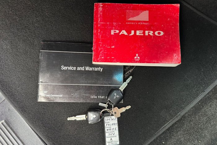 2011 Mitsubishi Pajero Platinum