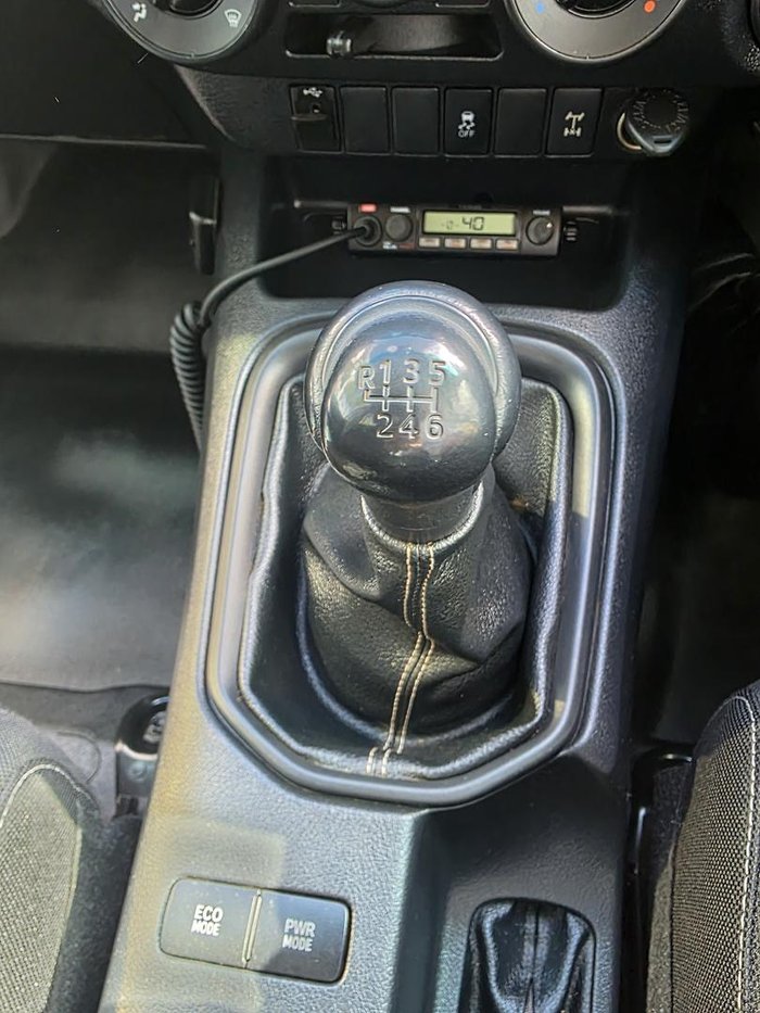 2020 Toyota Hilux SR