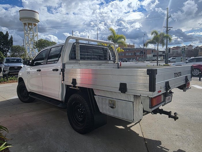2020 Toyota Hilux SR