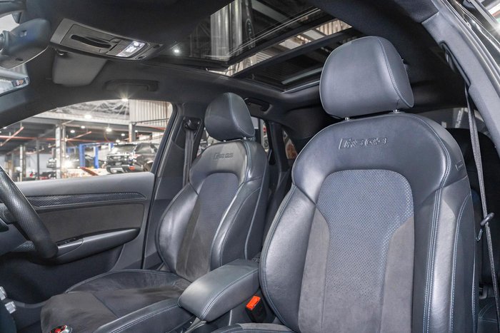 2017 Audi RS Q3 performance