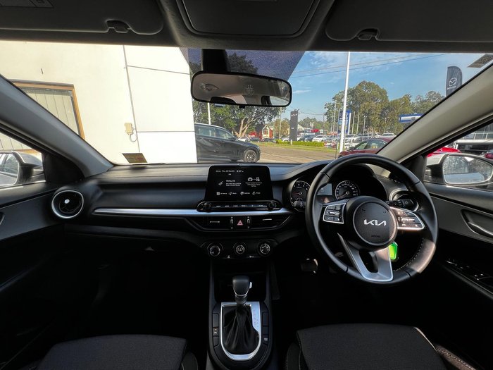 2024 Kia Cerato S