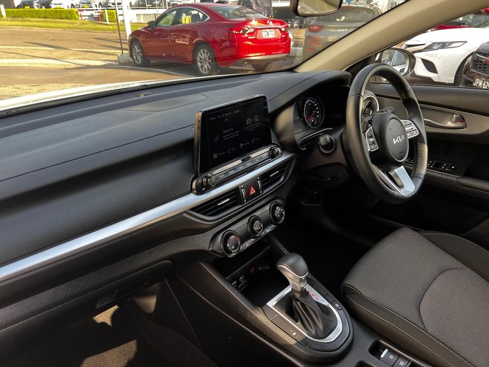 2024 Kia Cerato S