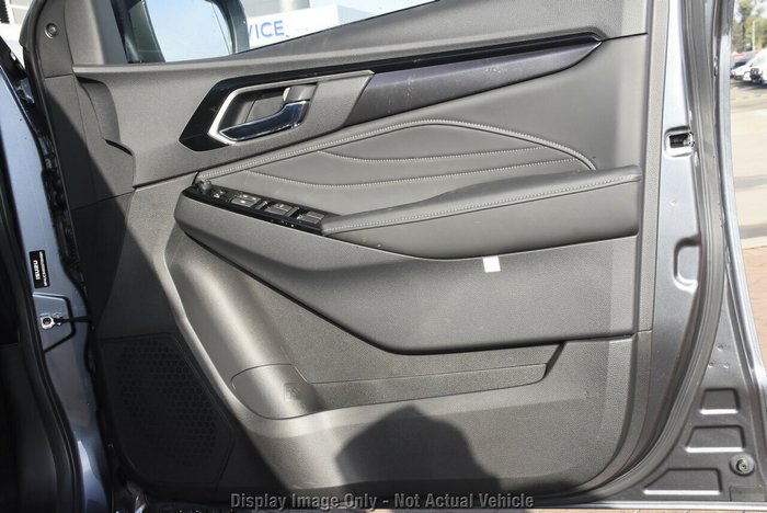 2025 Isuzu MU-X LS-T