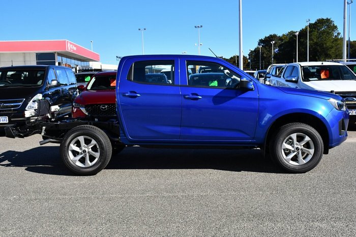 2025 Isuzu D-MAX LS-M