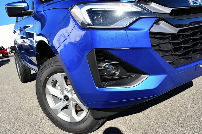 2025 Isuzu D-MAX LS-M