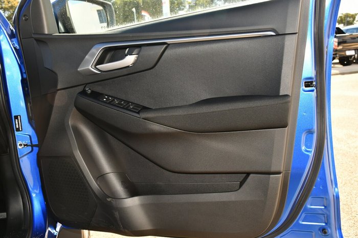 2025 Isuzu D-MAX LS-M