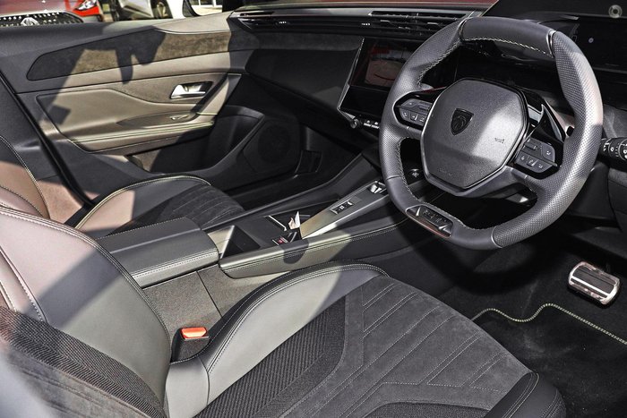 2025 Peugeot 308 GT Hybrid