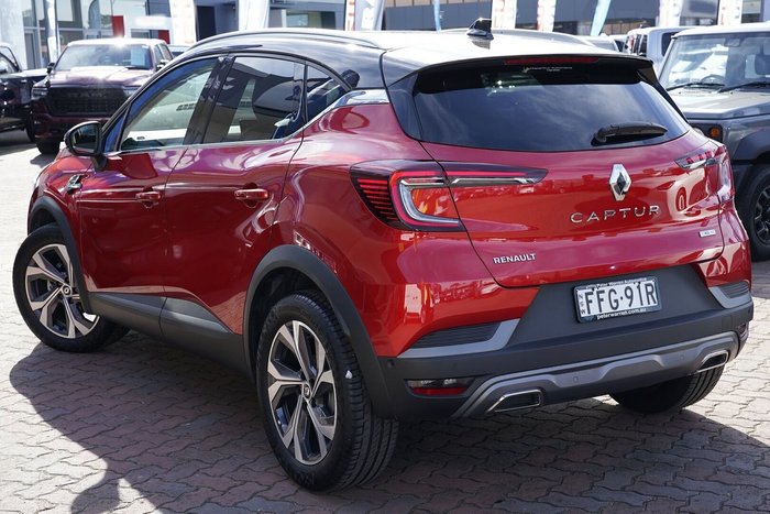 2023 Renault Captur R.S. Line