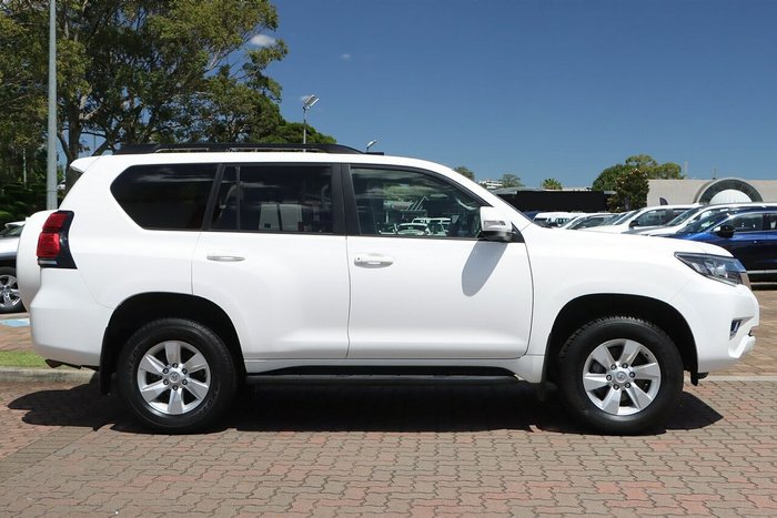 2022 Toyota Landcruiser Prado GXL