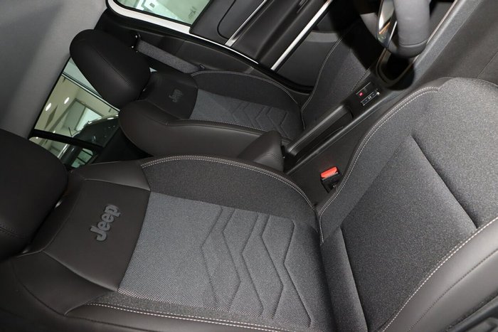2024 Jeep Avenger Limited