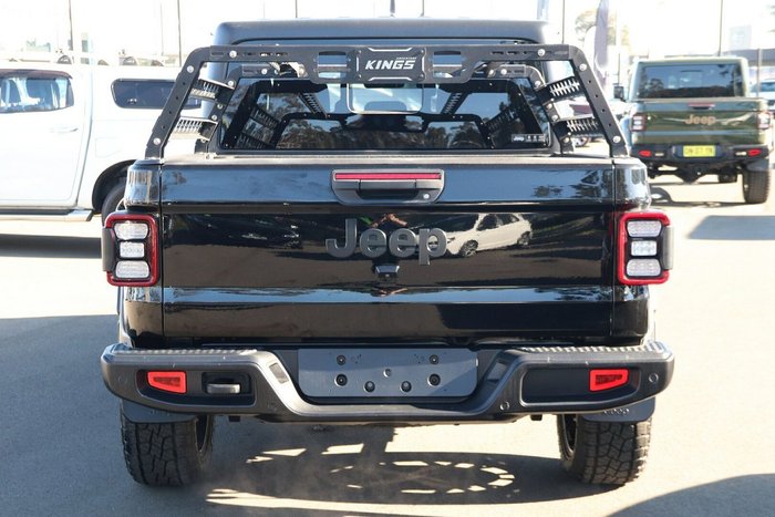 2021 Jeep Gladiator Night Eagle