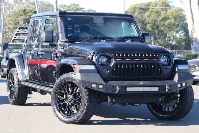 2021 Jeep Gladiator Night Eagle