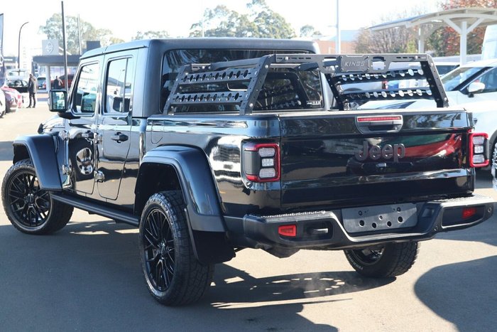 2021 Jeep Gladiator Night Eagle