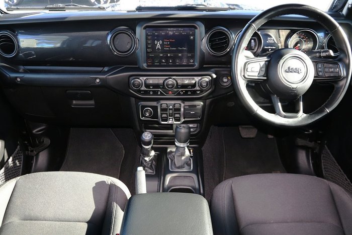 2021 Jeep Gladiator Night Eagle