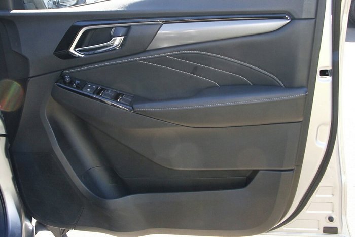 2022 Isuzu MU-X LS-T