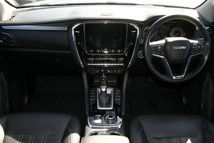 2022 Isuzu MU-X LS-T