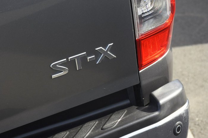 2018 Nissan Navara ST-X