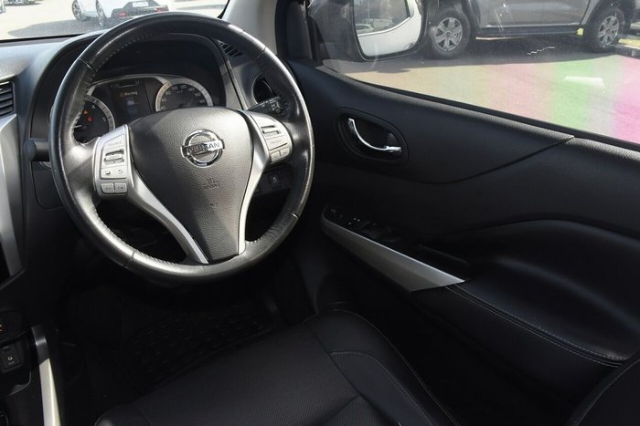 2018 Nissan Navara ST-X