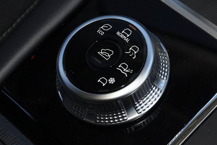 2023 Mitsubishi Outlander ES