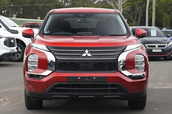 2023 Mitsubishi Outlander ES