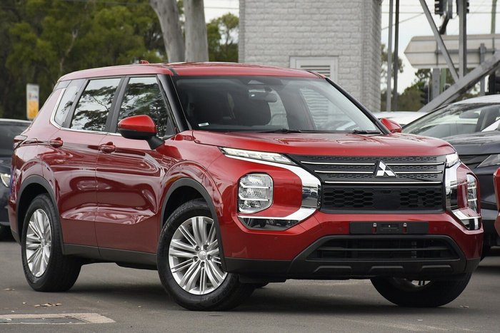 2023 Mitsubishi Outlander ES