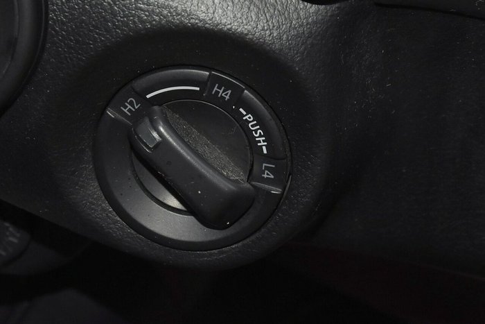 2018 Toyota Hilux SR