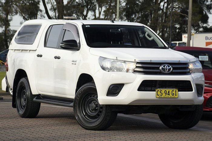 2018 Toyota Hilux SR