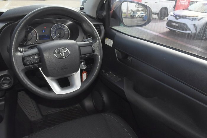 2018 Toyota Hilux SR