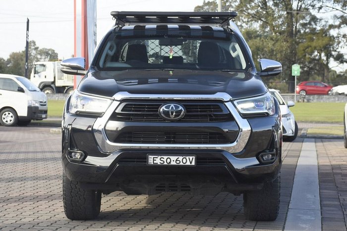 2021 Toyota Hilux SR5