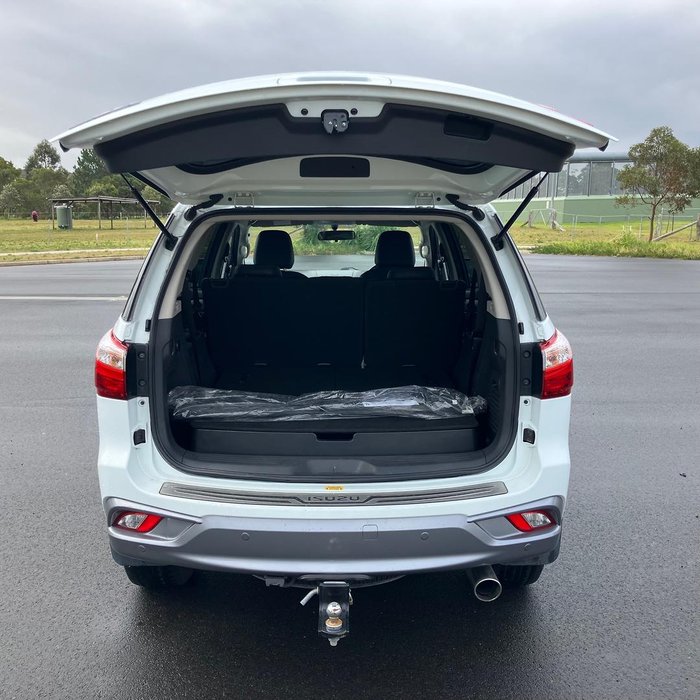 2018 Isuzu MU-X LS-T