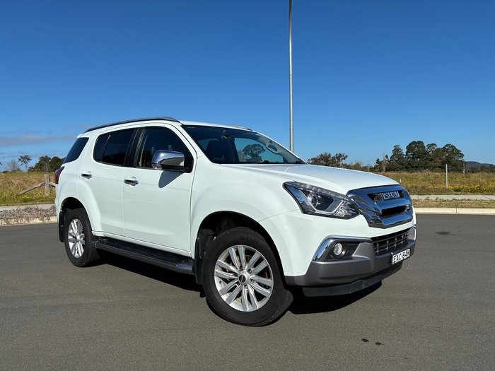 2018 Isuzu MU-X LS-T