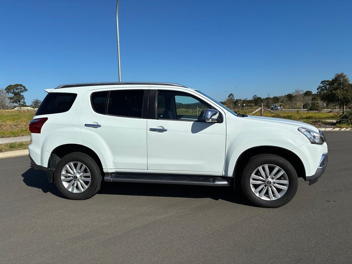 2018 Isuzu MU-X LS-T