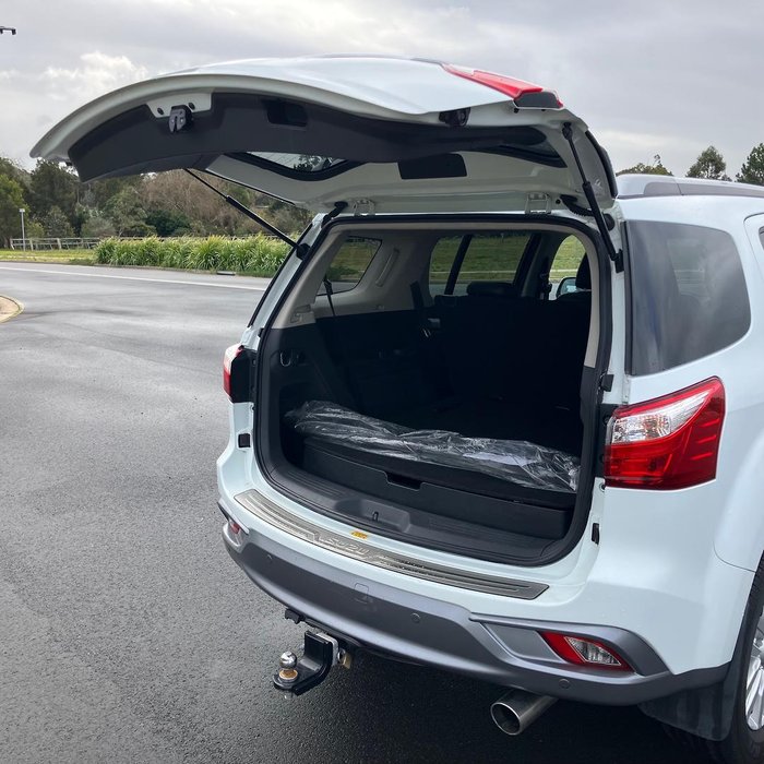 2018 Isuzu MU-X LS-T