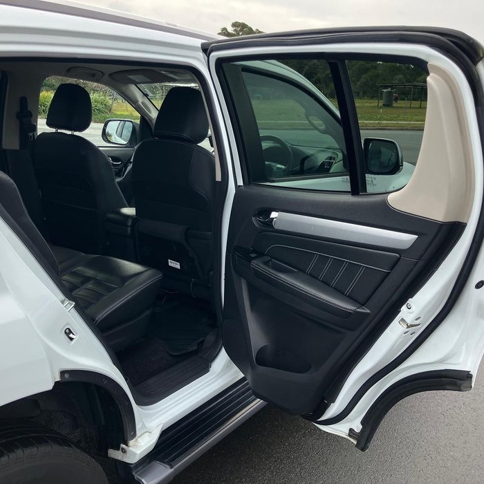 2018 Isuzu MU-X LS-T