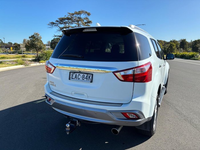 2018 Isuzu MU-X LS-T