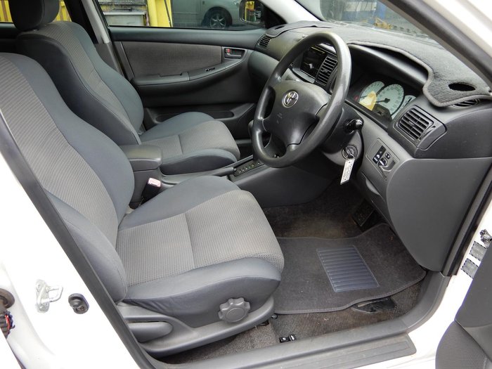 2005 Toyota Corolla Conquest ZZE122R Glacier White