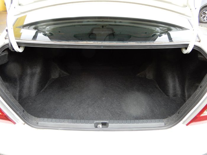 2005 Toyota Corolla Conquest ZZE122R Glacier White