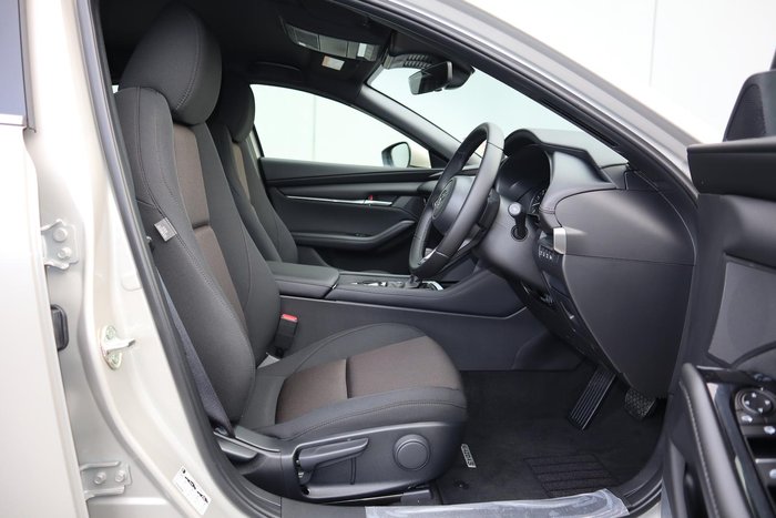2025 Mazda 3 G20 Pure