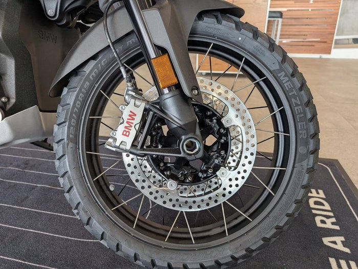 2024 BMW Motorrad R 1300 GS Trophy X R 1300 Blue