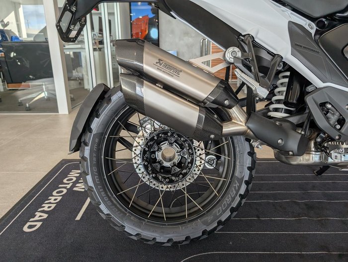 2024 BMW Motorrad R 1300 GS Trophy X R 1300 Blue