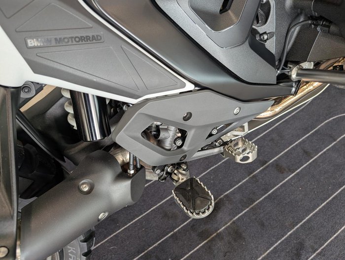 2024 BMW Motorrad R 1300 GS Trophy X R 1300 Blue