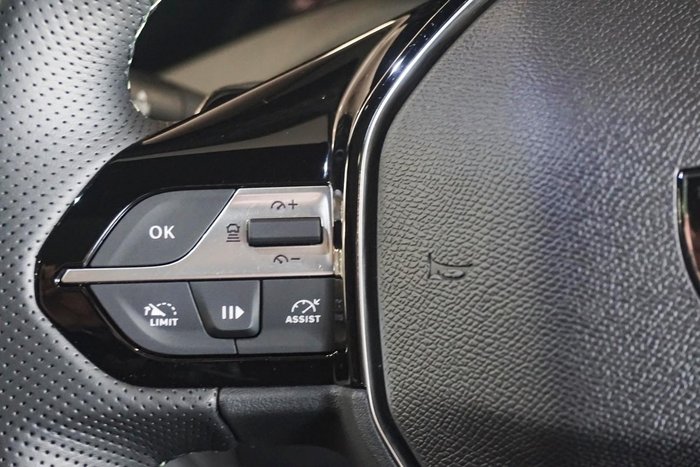 2025 Peugeot 408 GT Premium Hybrid