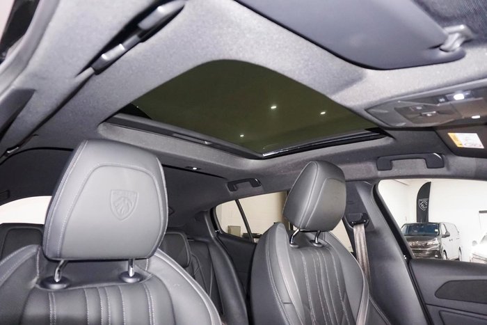 2025 Peugeot 408 GT Premium Hybrid